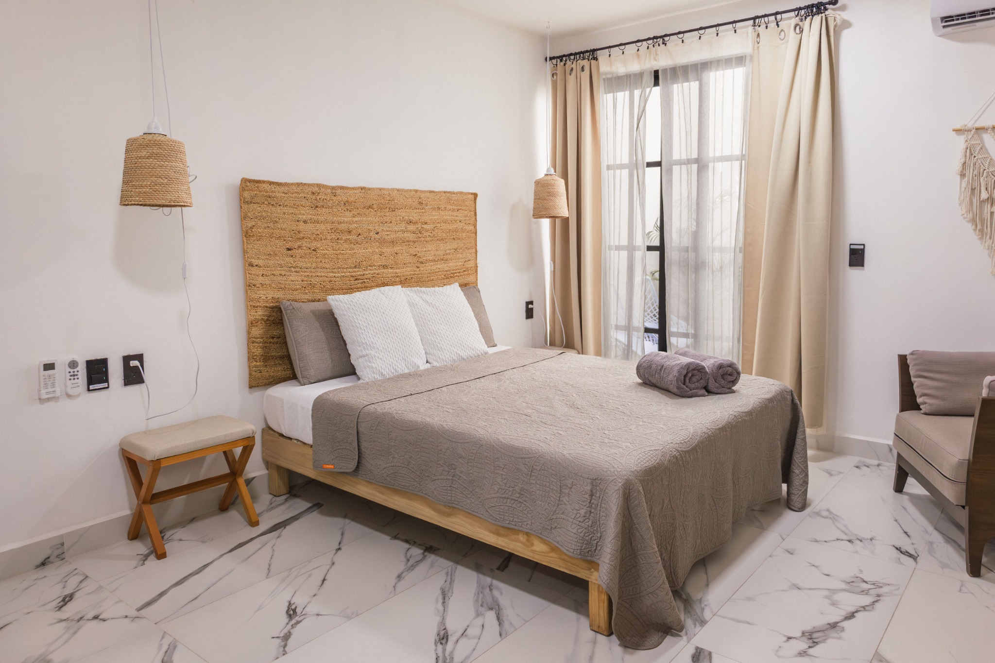Bedroom overview